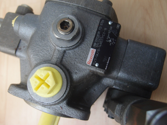 PVQ4-1X/122RA15UMC Original New Lux LeEco Variable PV Blade Pump