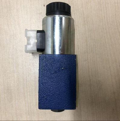 D633Z585B AuthenticGuaranteeBufferAmplifierServoValveMOOGUSA