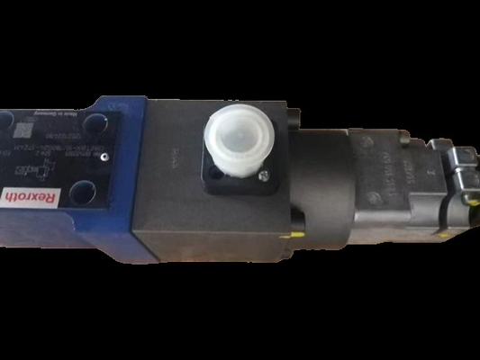 R900971896	4WEH16HD7X/OF6EG24N9ES2K4/B10 Rexroth   series  original  hydraulic  proportional  valve  hydraulic  vane  pump