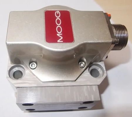 D633K2007B AuthenticGuaranteeBufferAmplifierServoValveMOOGUSA